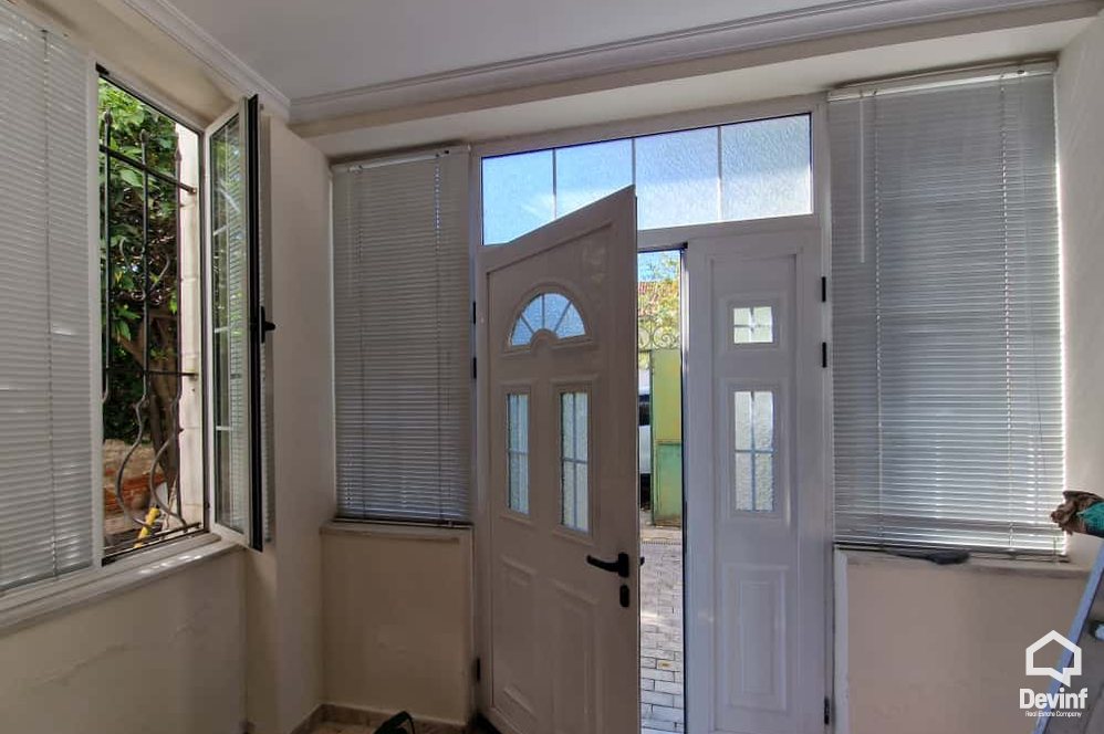 Tirane For Sale Apartment 2+1 Qemal Stafa street Apartment Booking/AirBnB apartament me oborr klinike