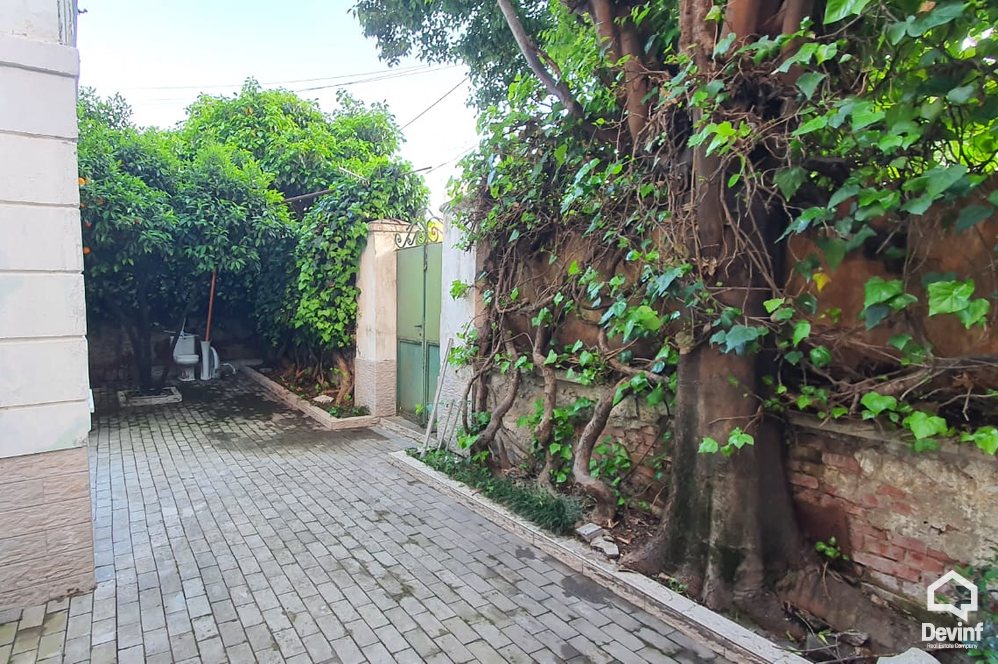 Tirane For Sale Apartment 2+1 Qemal Stafa street Apartment Booking/AirBnB apartament me oborr klinike