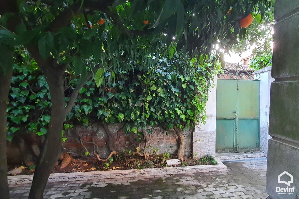 Tirane For Sale Apartment 2+1 Qemal Stafa street Apartment Booking/AirBnB apartament me oborr klinike