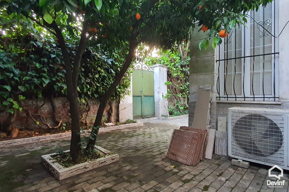 Tirane For Sale Apartment 2+1 Qemal Stafa street Apartment Booking/AirBnB apartament me oborr klinike