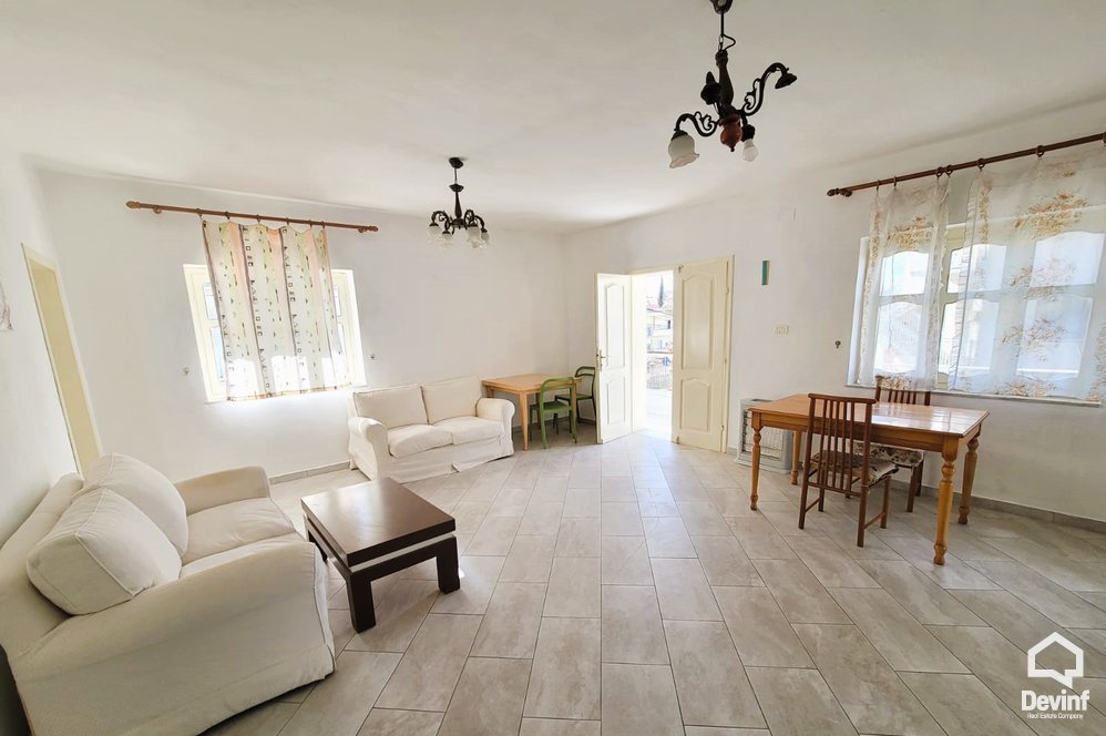 Tirane For Rent Apartment 3+1 Apartment in a villa located in the Student City area Villa Floor