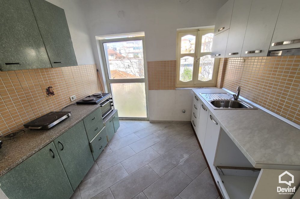 Tirane For Rent Apartment 3+1 Apartment in a villa located in the Student City area Villa Floor
