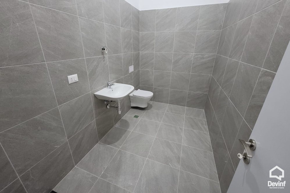 Tirane For Rent Office  Office in Dibra Street Office Shop spa klinike dentare qender estetike