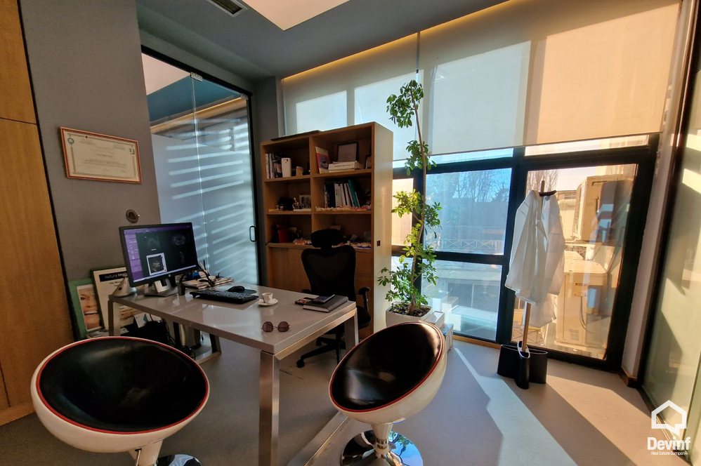 Tirane For Sale Klinike  Zogu I Boulevard, near the center Office qender estetike qender masazhi spa klinike dentare studio ligjore Noter