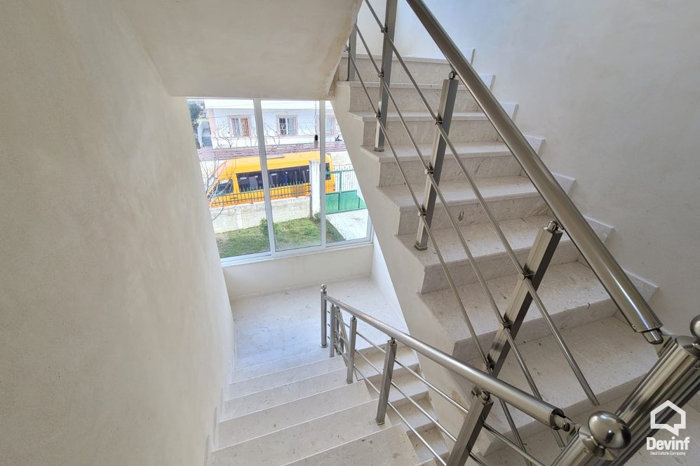 Tirane Qera Vile 2+1 Apartament ne vile qe ndodhet ne Sauk apartament kat vile