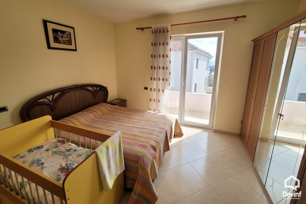 Tirane Qera Vile 2+1 Apartament ne vile qe ndodhet ne Sauk apartament kat vile