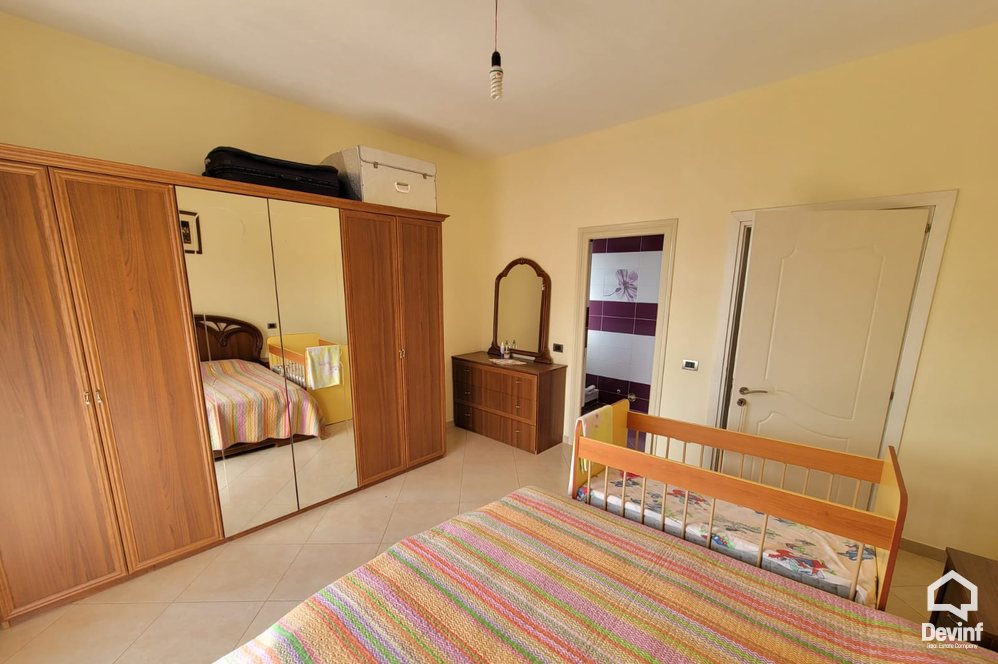 Tirane Qera Vile 2+1 Apartament ne vile qe ndodhet ne Sauk apartament kat vile
