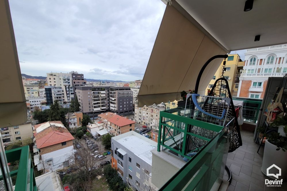 Tirane Qera Apartament 3+1 Apartament ne zonen e Bllokut apartament
