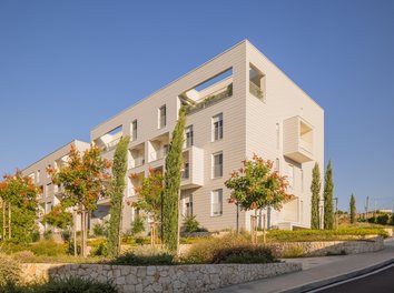 Apartament Shitje Ndertim i ri ne kompleks banimi tek Liqeni i Tiranes