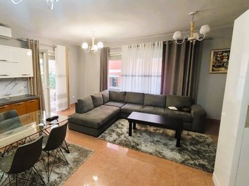 Apartament Qera 