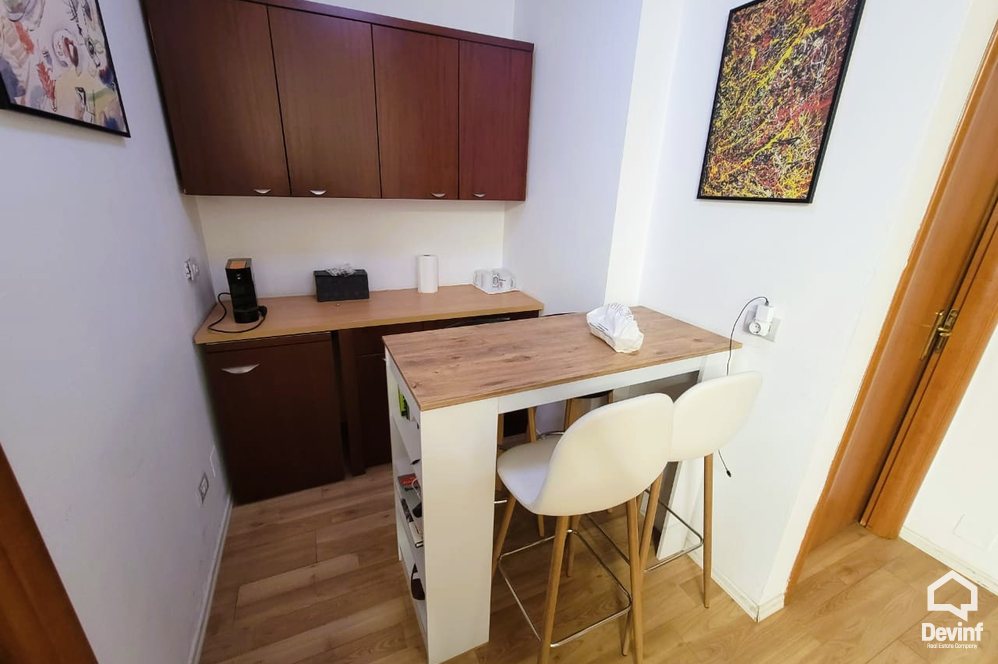 Tirane Qera Apartament 1+1 Zyre ne qender te Tiranes apartament zyre