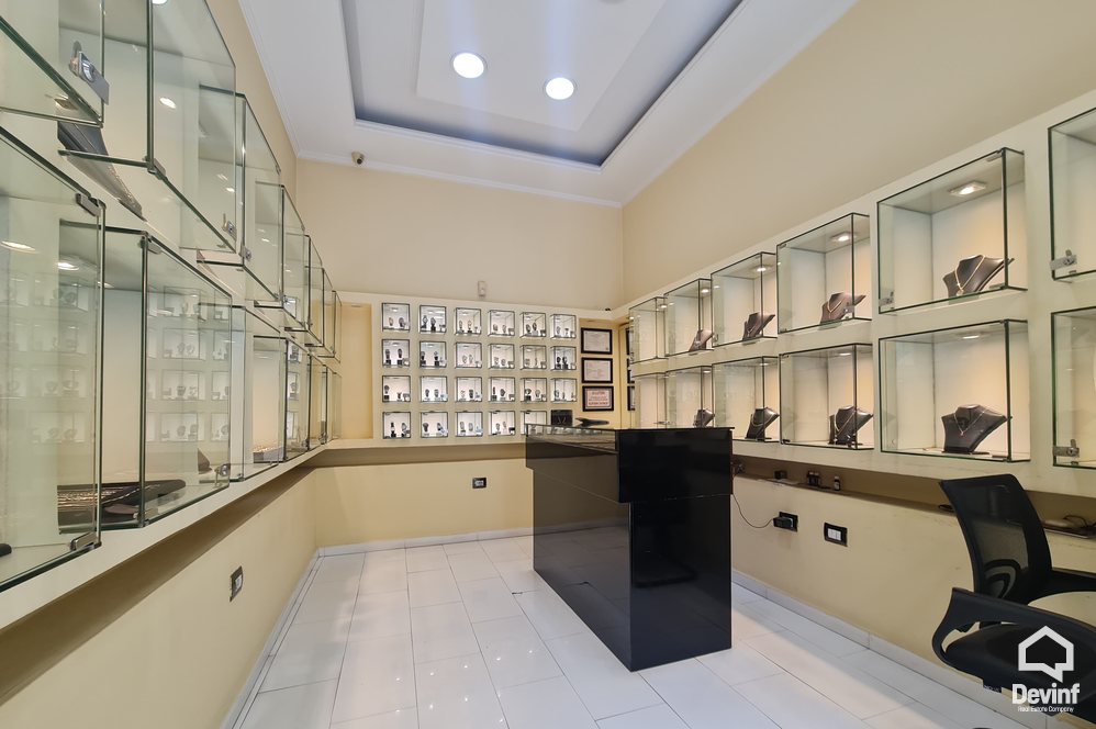 Tirane Qera Dyqan  Rruga Myslym Shyri dyqan zyre show room