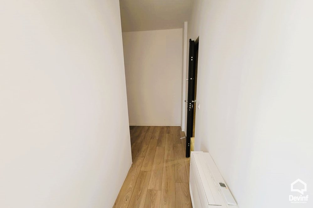 Tirane Qera Zyre  Zyre ne qender te Tiranes zyre qender estetike turistike show room studio ligjore Noter