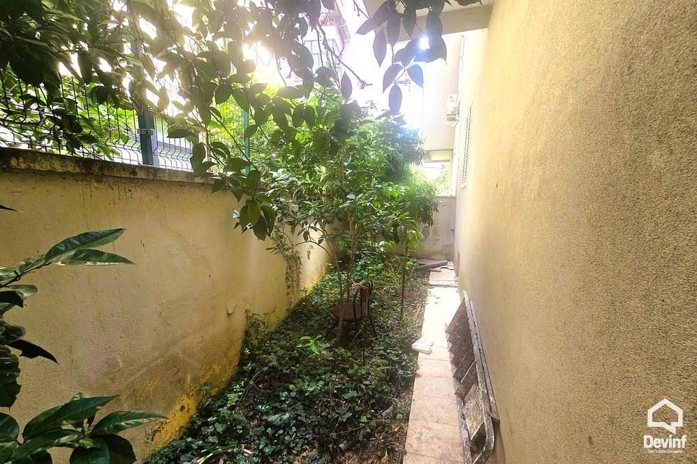 Tirane For Rent Villa Me shume se 4 dhoma Villa for rent in Selita area, Tirana Office Villa Office shkolle kursesh Villa klinke