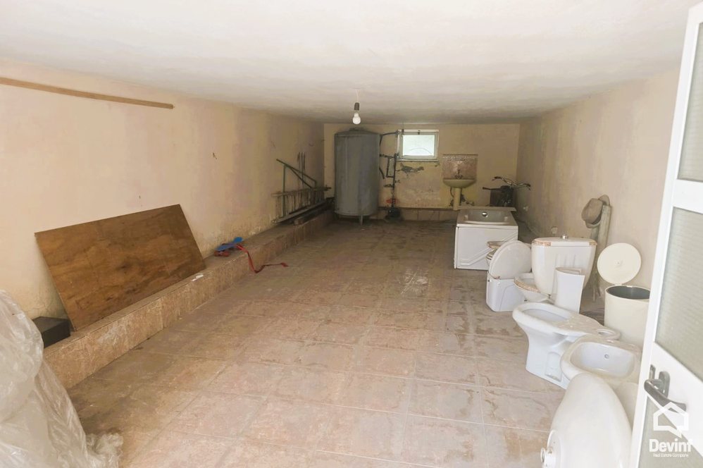 Tirane For Rent Villa Me shume se 4 dhoma Villa for rent in Selita area, Tirana Office Villa Office shkolle kursesh Villa klinke