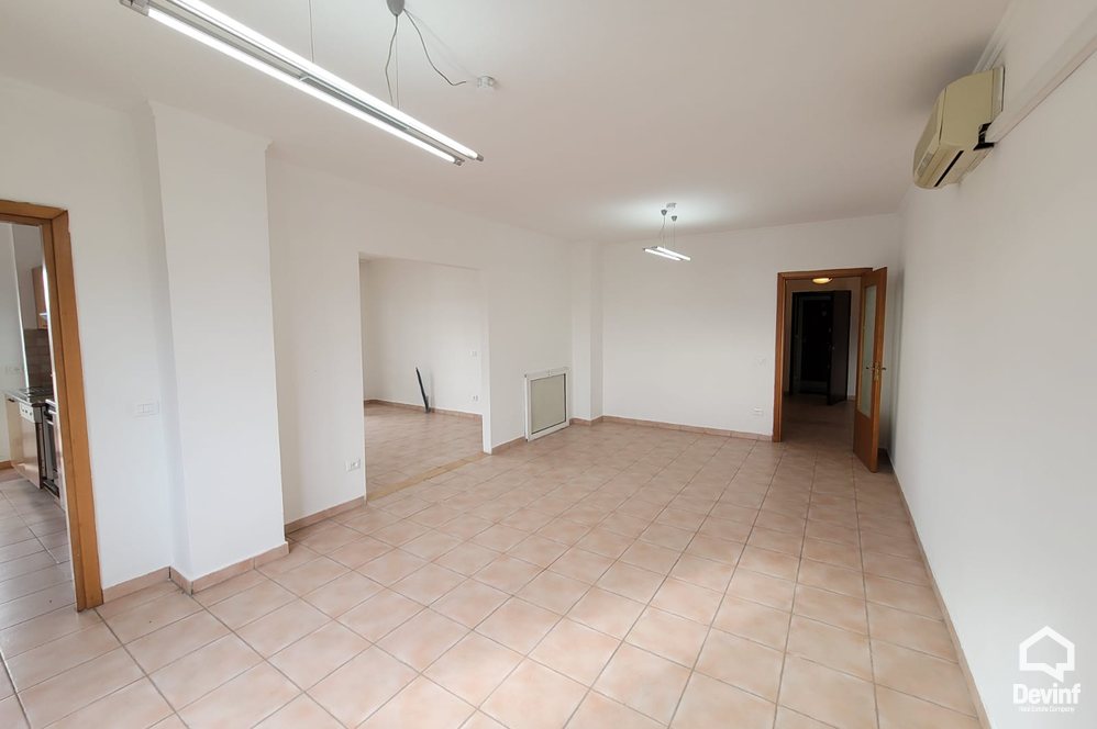 Tirane For Rent Office 3+1+G Office in Boulevard Zhan Dark Office qender estetike klinike spitalore spa
