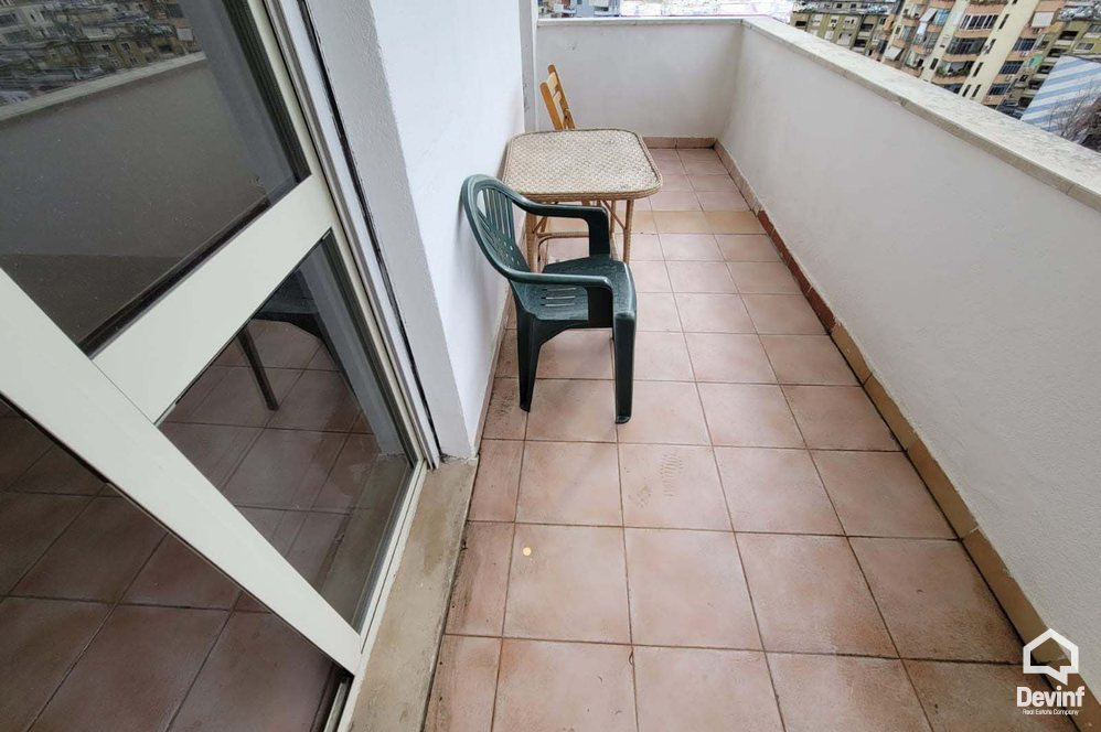 Tirane For Rent Office 3+1+G Office in Boulevard Zhan Dark Office qender estetike klinike spitalore spa