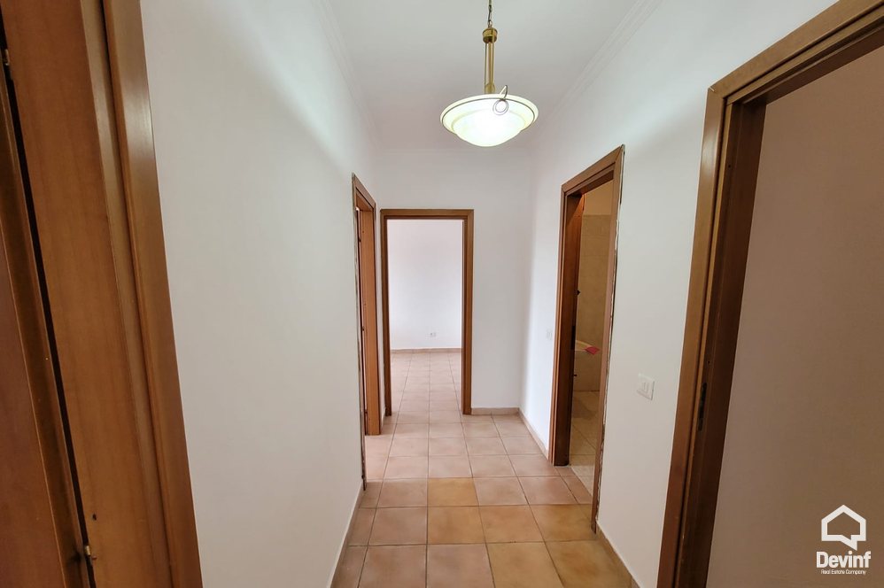 Tirane For Rent Office 3+1+G Office in Boulevard Zhan Dark Office qender estetike klinike spitalore spa