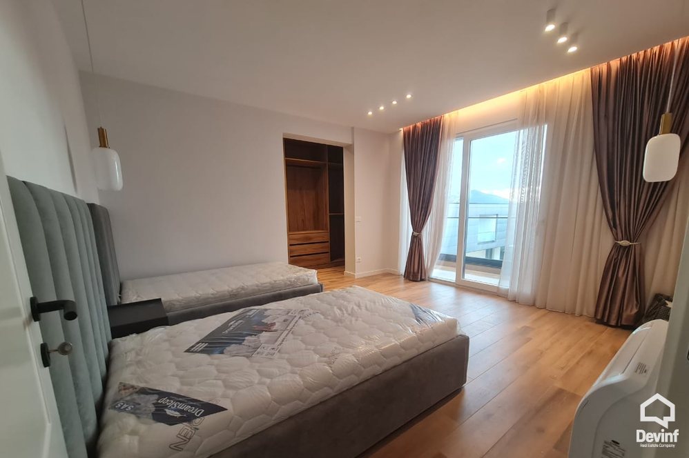 Tirane Qera Vile 3+1 Vile ne kompleks vilash ne zonen e TEG vile kompleks rezidencial