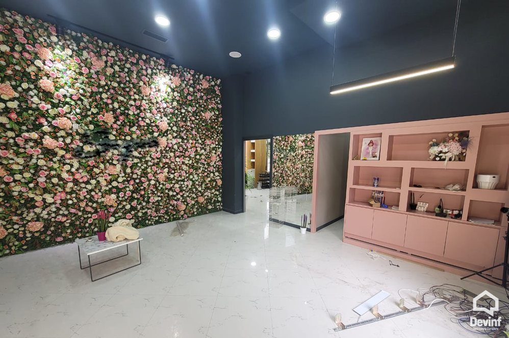 Tirane For Rent Shop  Shop for rent near the Zoo Office qender estetike qender masazhi Shop klinike dentare palester spa shkolle kursesh Hairdresser