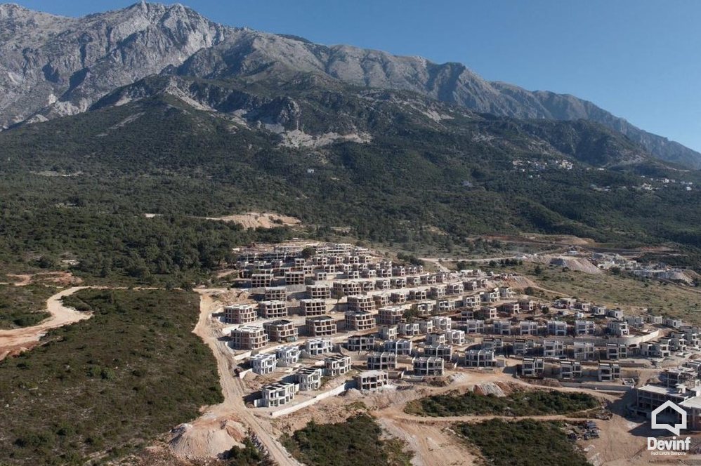 Vlore For Sale Villa  San Nicolas Resort, Palase Villa bregdet Residential Complex vile dyshe