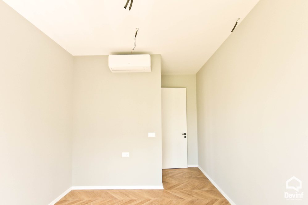 Tirane For Sale Apartment 3+1 Apartment in the Great Park of Lake area, Tirana Apartment Residential Complex
