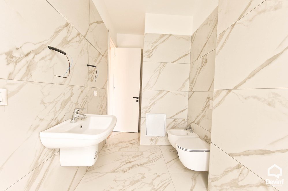 Tirane For Sale Apartment 3+1 Apartment in the Great Park of Lake area, Tirana Apartment Residential Complex