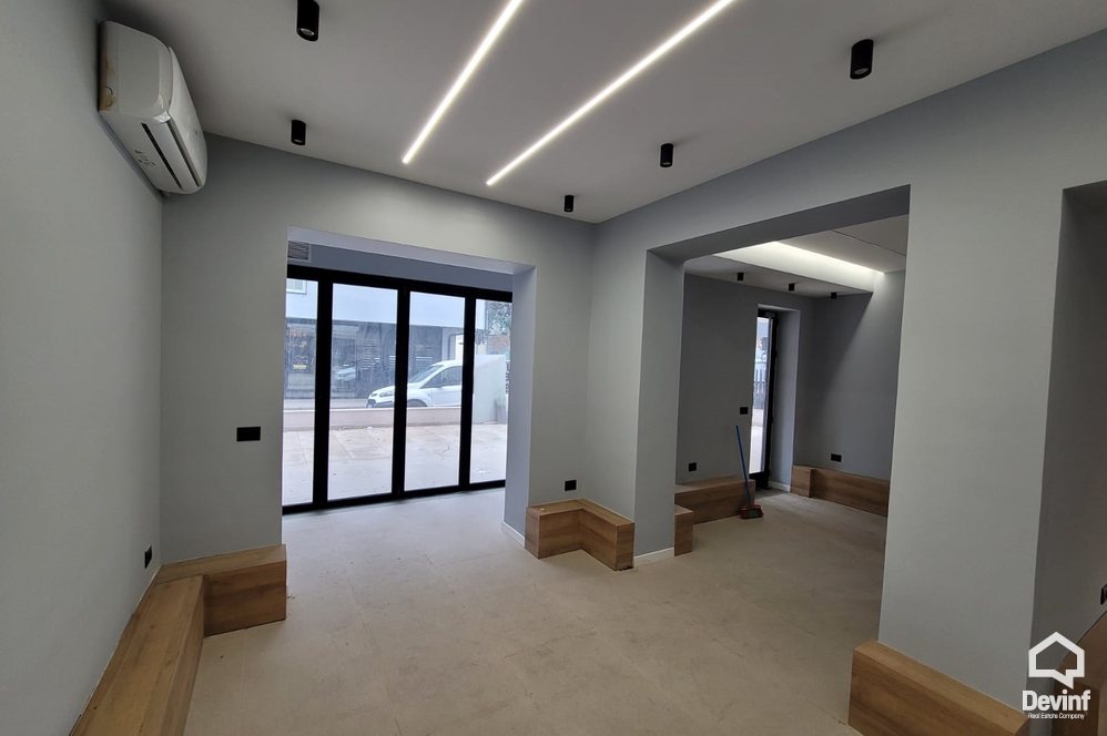 Tirane Qera Dyqan  Dyqan prane Rr. Myslym Shyri klinike spitalore dyqan spa bar-kafe klinike dentare restorant