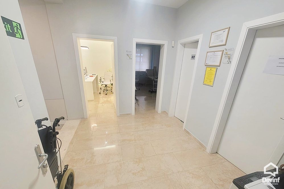 Tirane For Rent Office 4+1 Business space for rent in Selita area Office qender estetike qender masazhi klinike spitalore Klinike Fizioterapie klinke