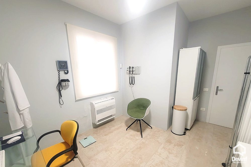Tirane For Rent Office 4+1 Business space for rent in Selita area Office qender estetike qender masazhi klinike spitalore Klinike Fizioterapie klinke